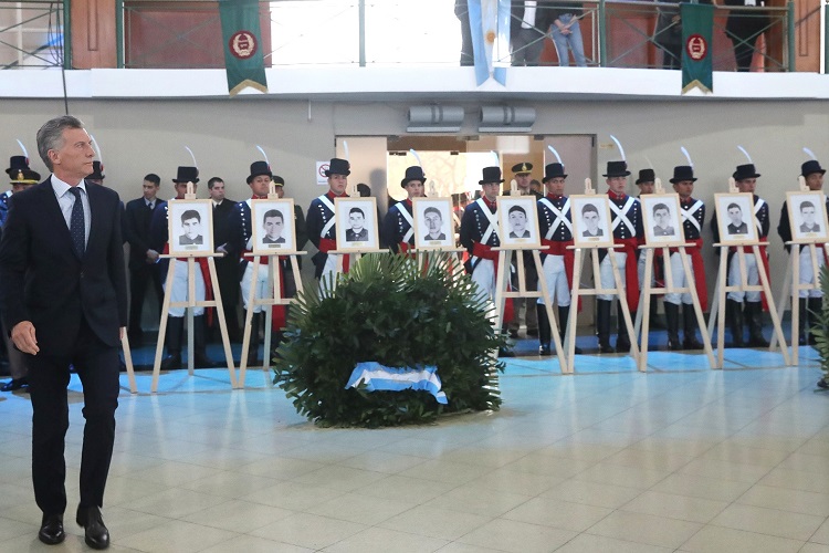 Presidente Macri Homenaje1