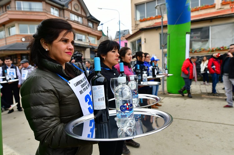 carrera de mozos y camareras 2