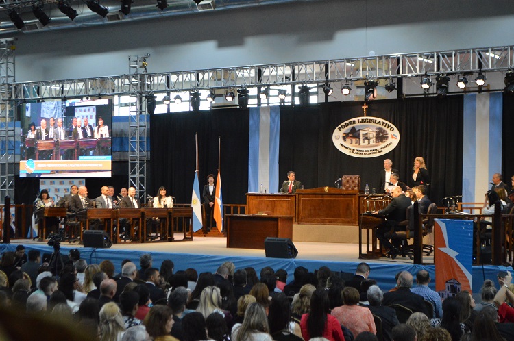 jura legisladores 750x5002