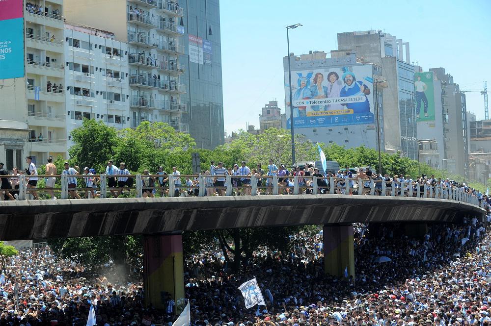 20-12-2022_una_multitud_de_simpatizantes_comenzo