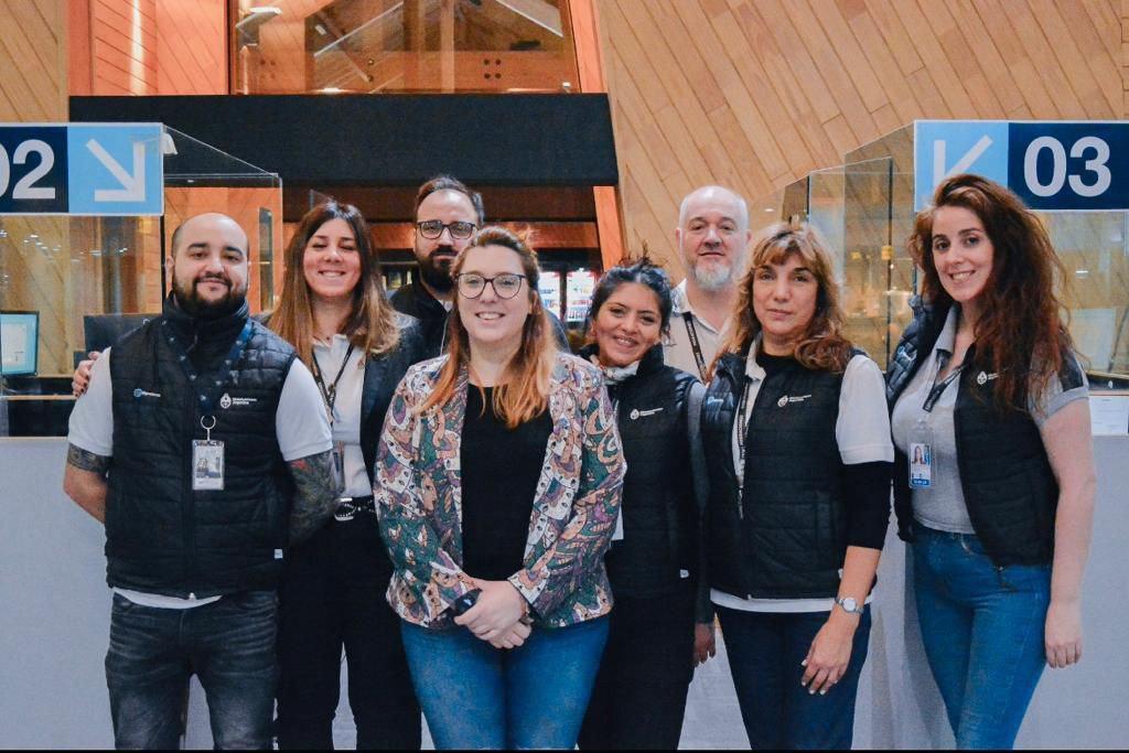 photo_4987745684509797128_y