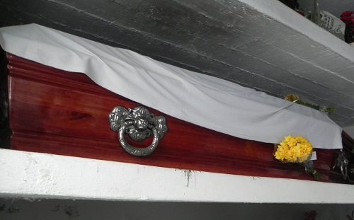 cementerio cajon 500