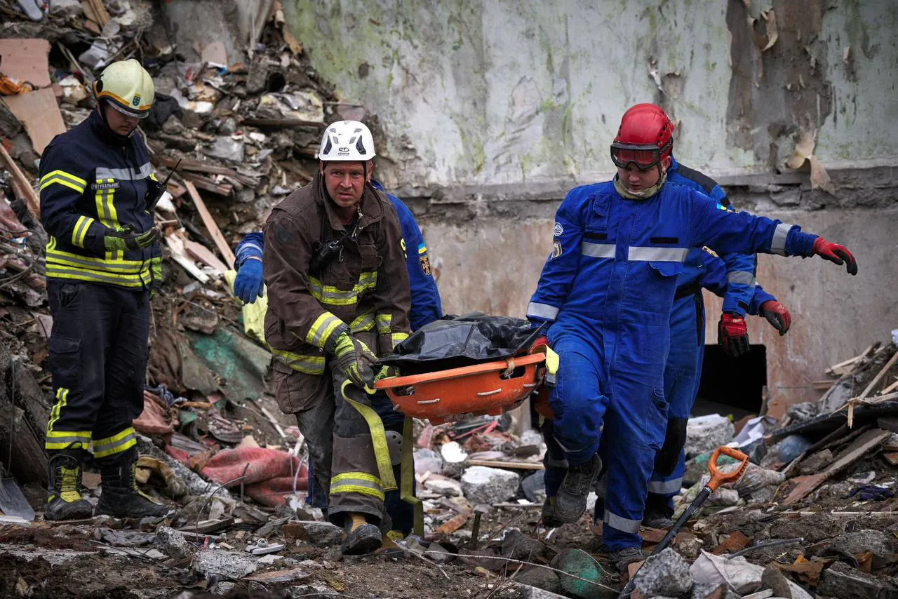 photo_5217908506546535175_y