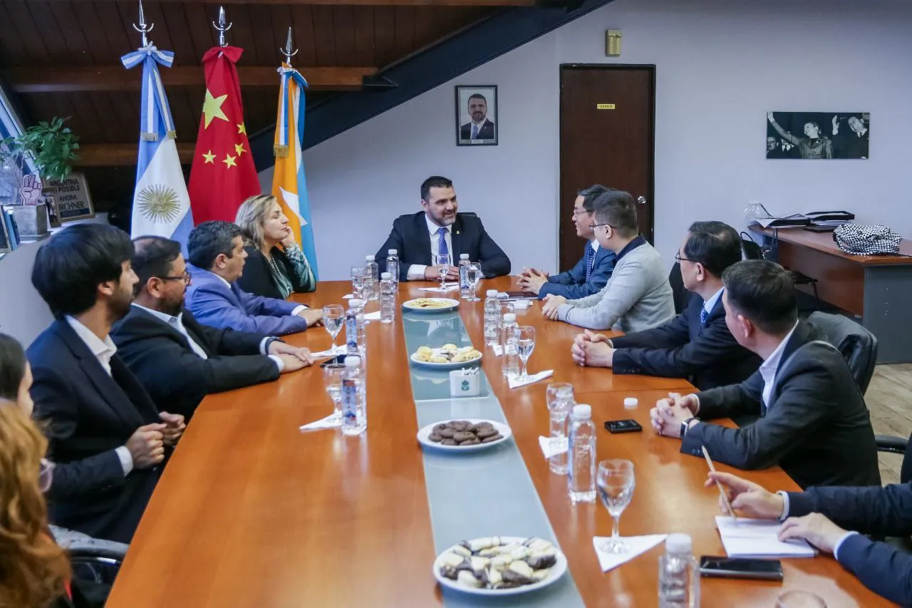 photo_4936355382905908768_y