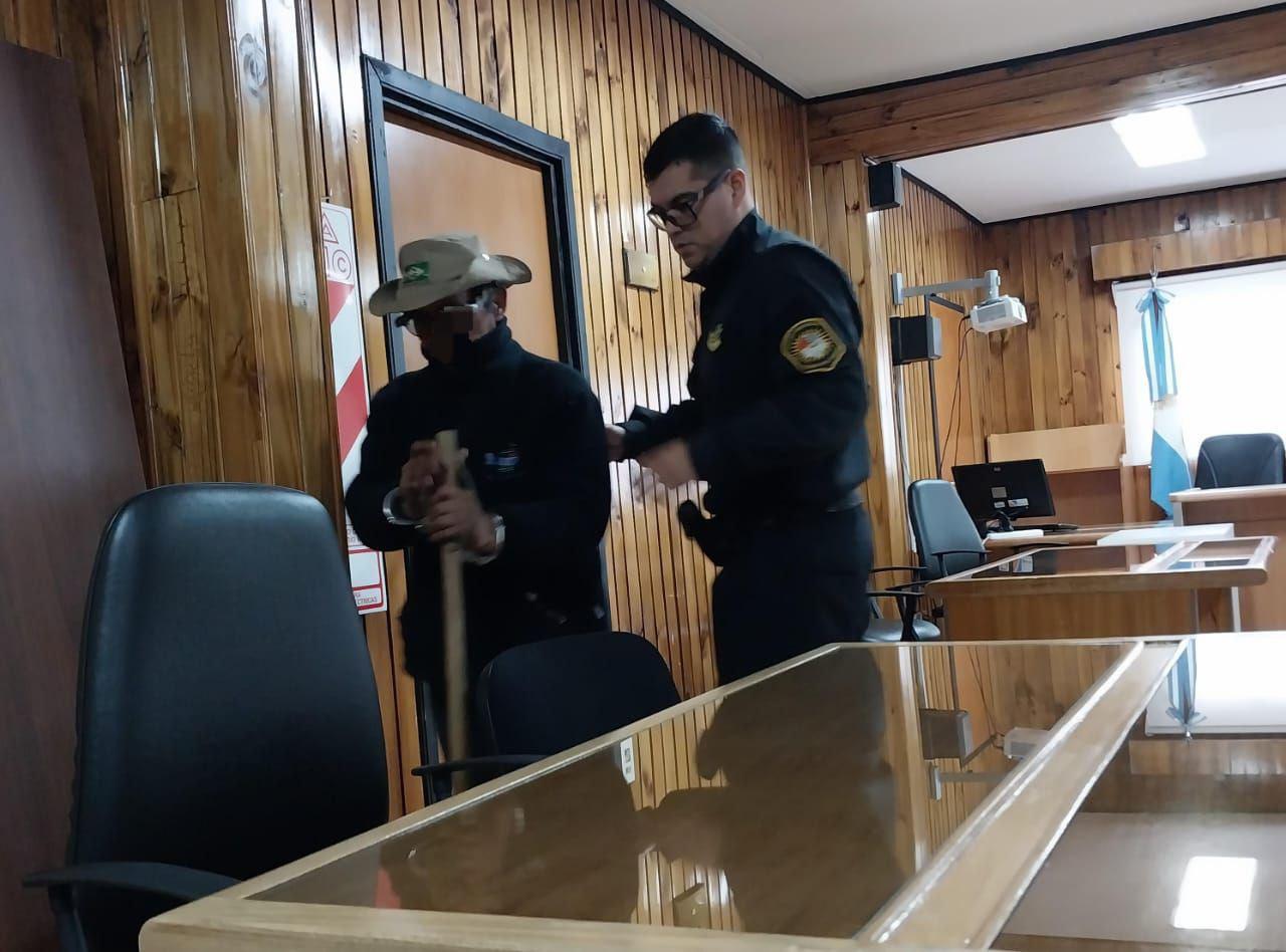 photo_5030528832997797036_y