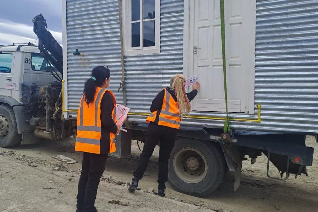 photo_4999554980561750829_y