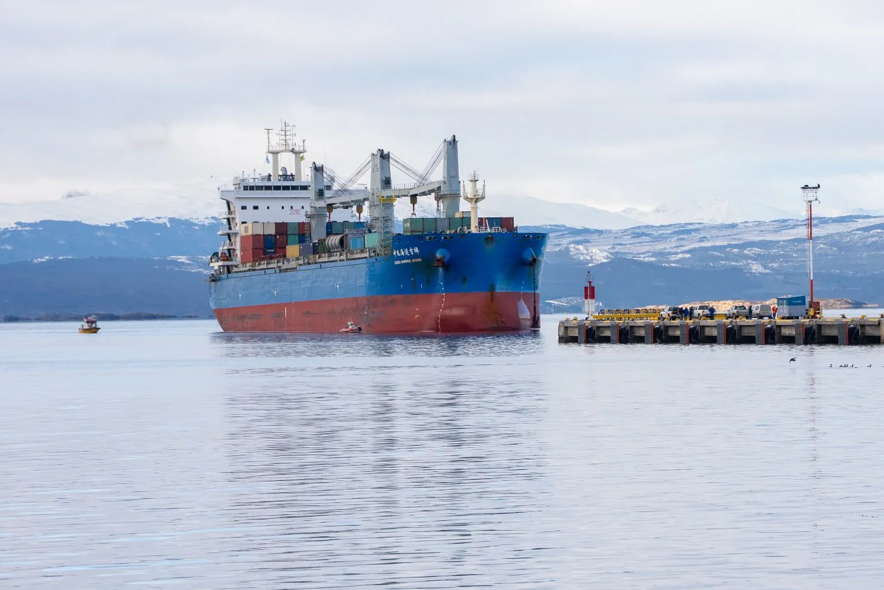 barco china ushuaia (2)