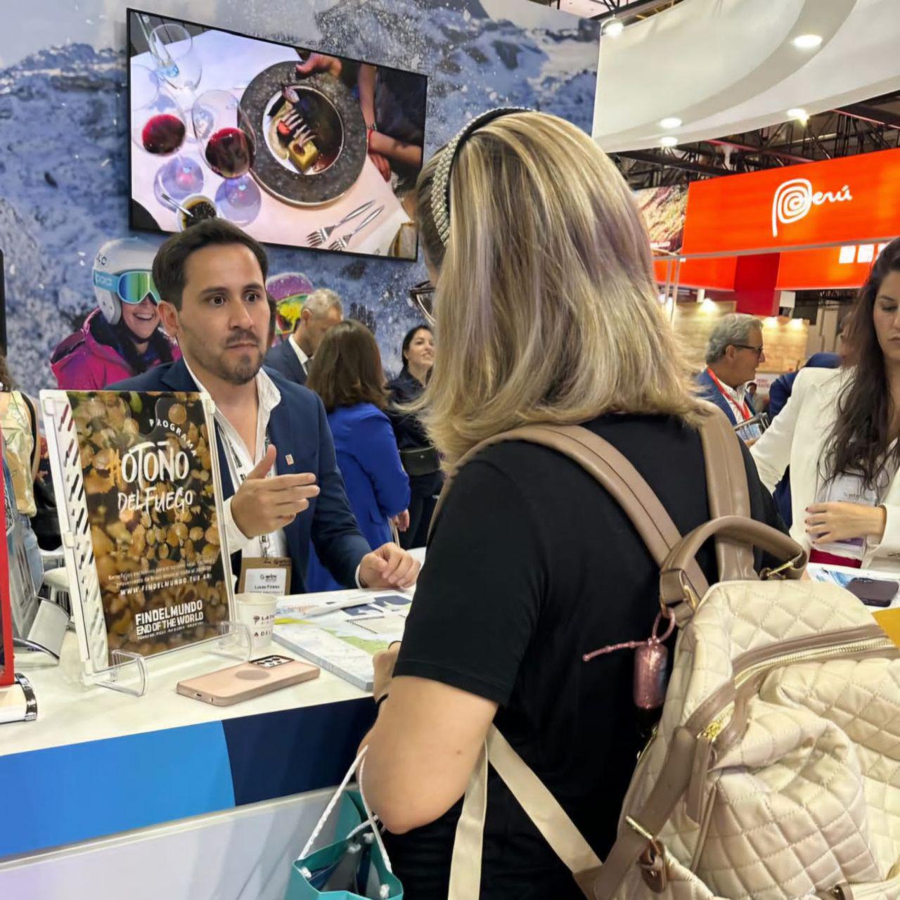 photo_4969739343358962704_y