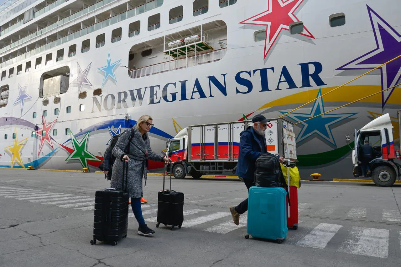 photo_5051227169455451709_y