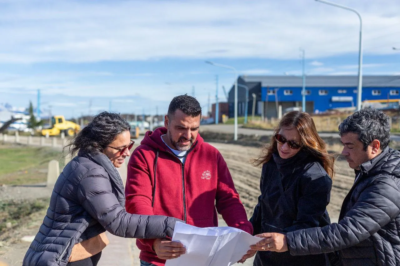 photo_5159002811038543677_y