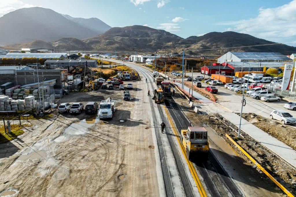 photo_5008103245377284946_y