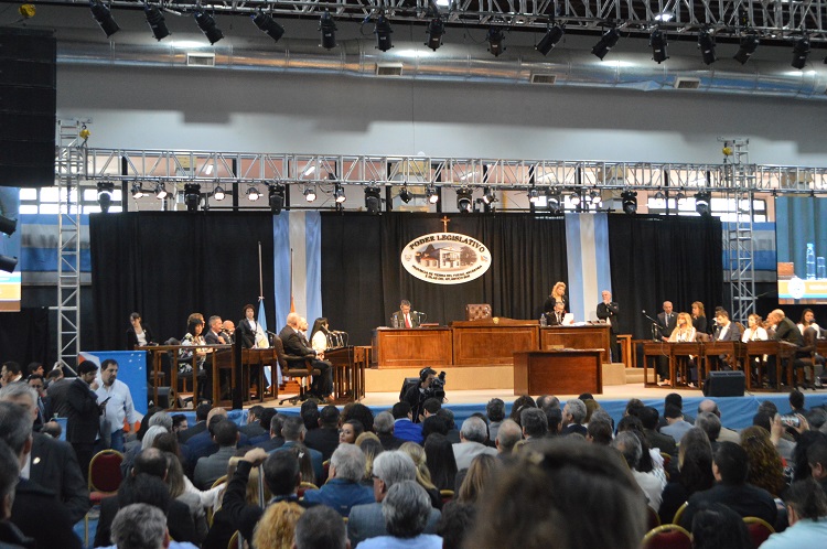 jura legisladores 750x5003