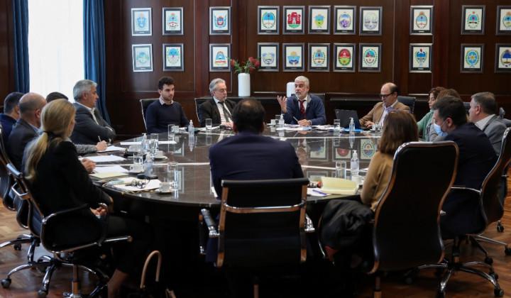 feletti empresas