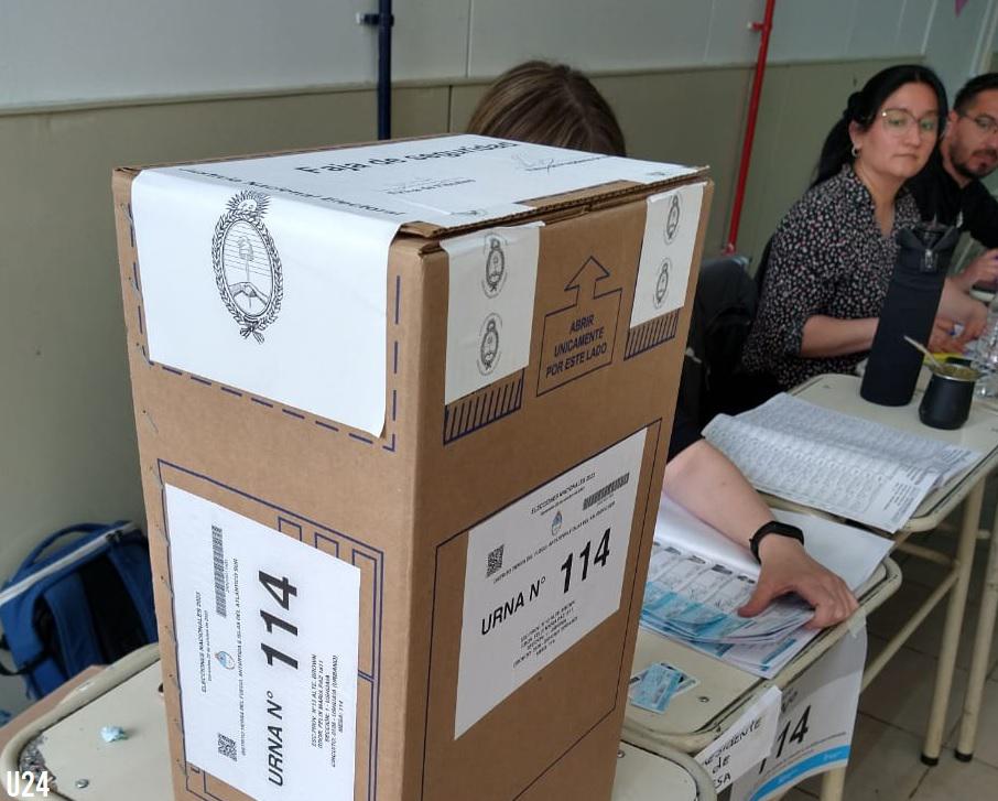 ELECCIONES 2023 URNA