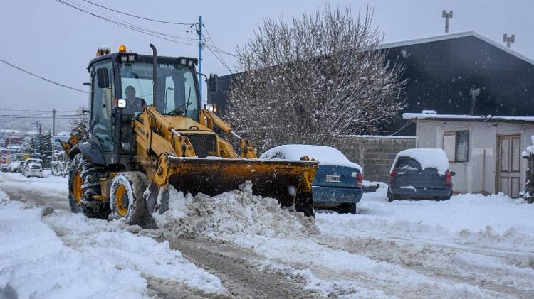 Volvió la nieve a horas del comienzo de la primavera