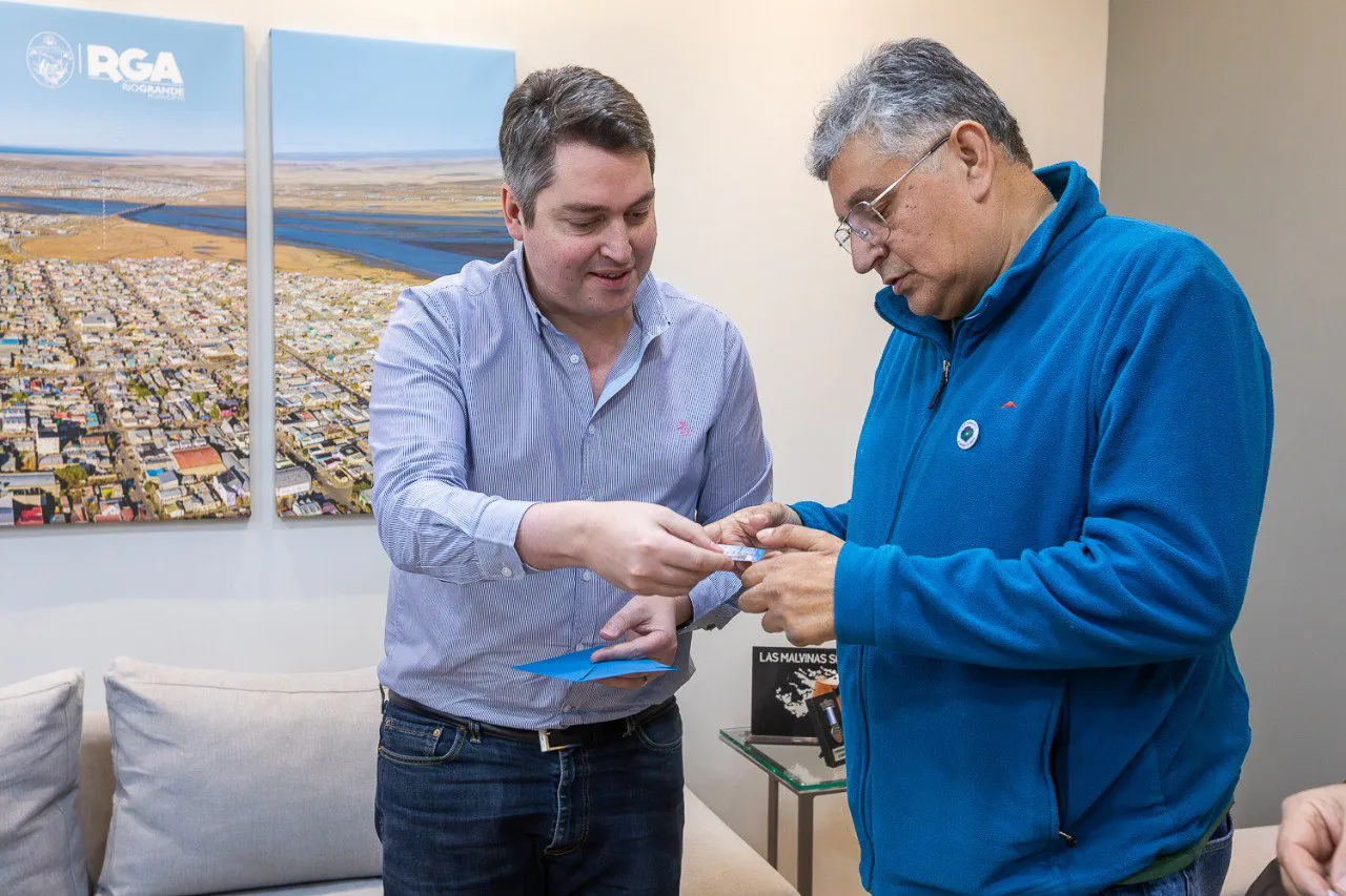 photo_4988060664526384490_y