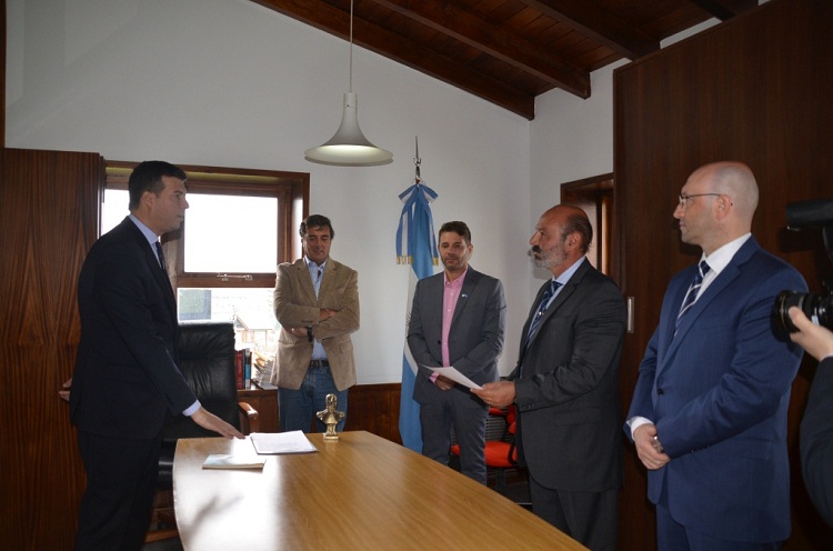 Jura legislador Bilota