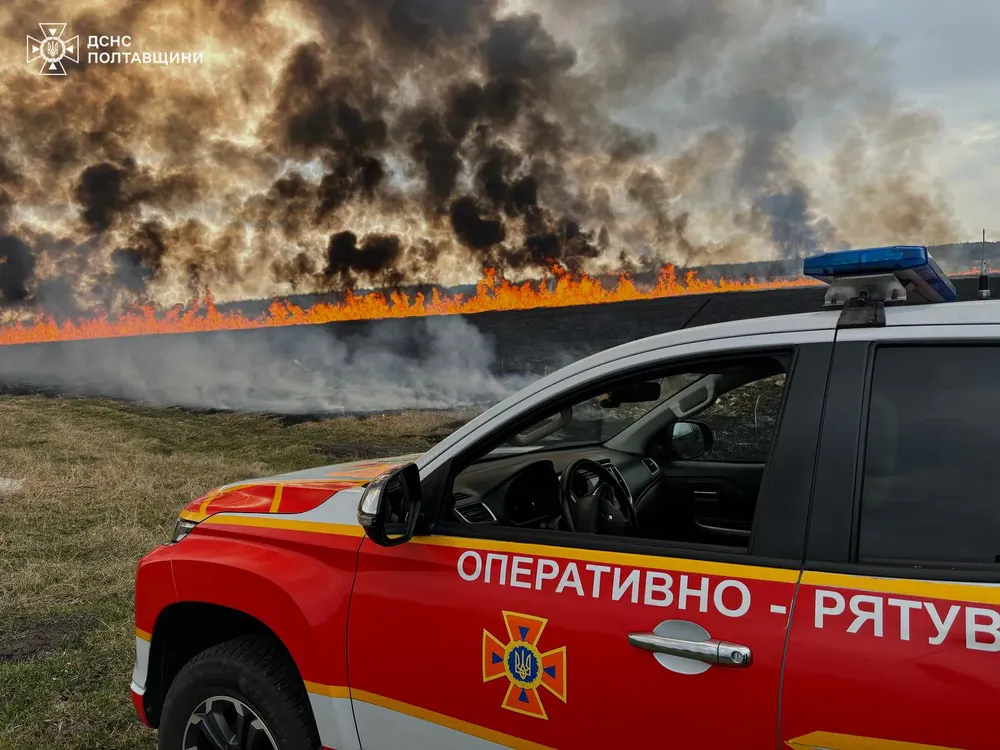 photo_5406840007613872621_w