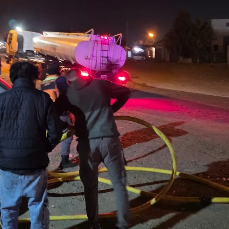 caleta olivia agua emergencia