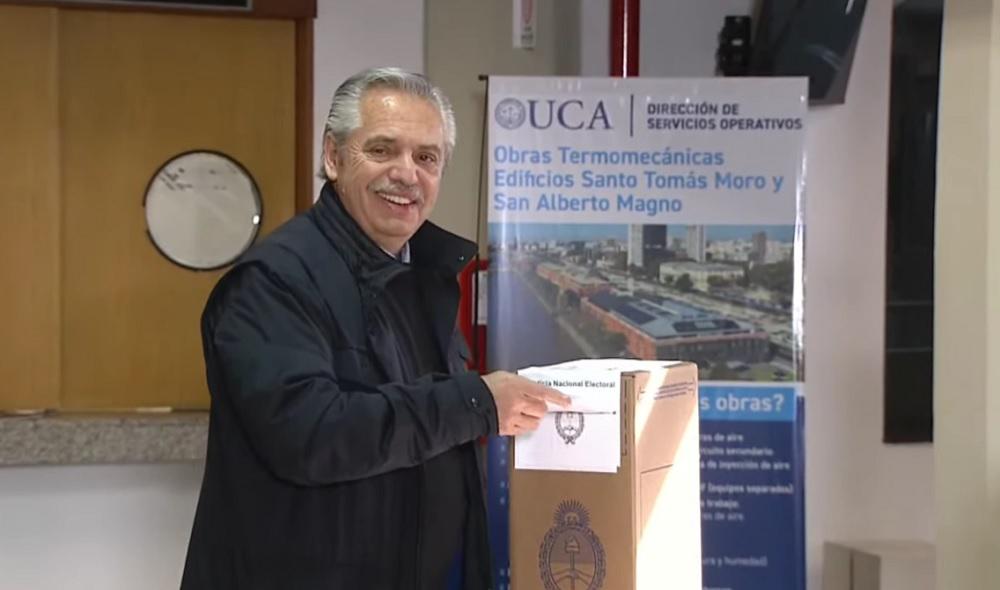alberto fernandez votando