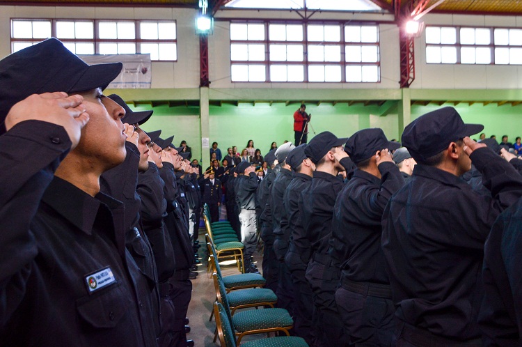 Escuela policia4 750x450