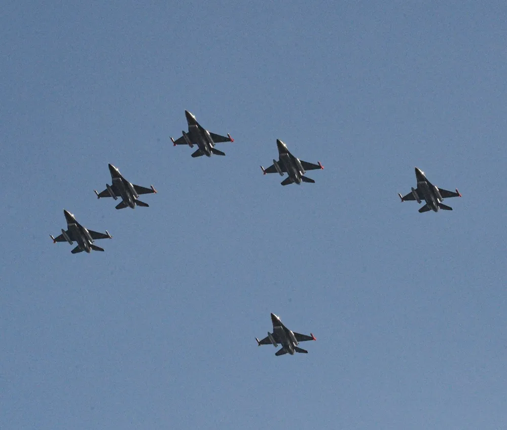 f16 buenos aires