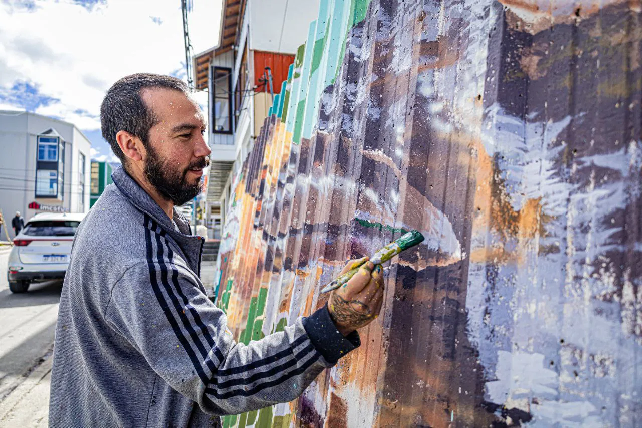 photo_4947599577222065586_y