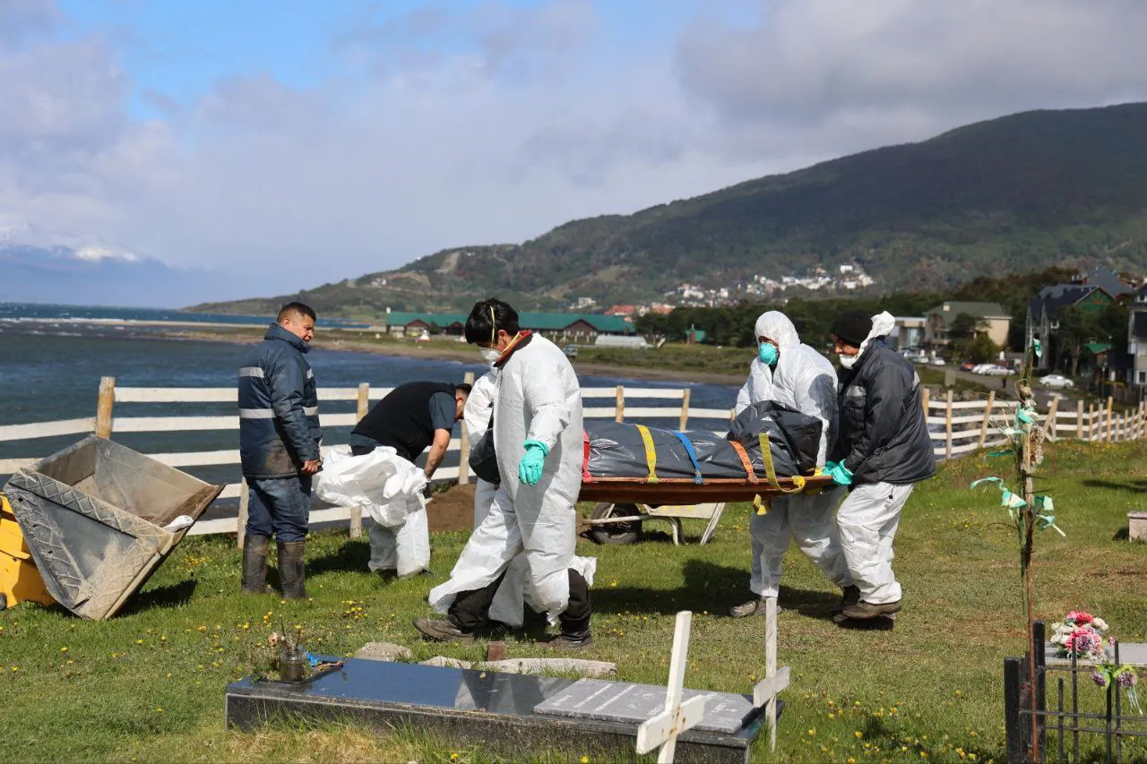 exhumación Ushuaia3