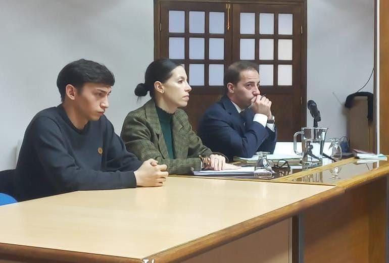 photo_5030528832997797044_x