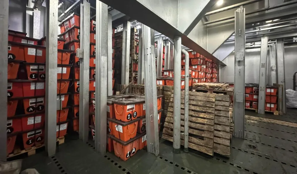 El buque logístico ARA “Patagonia”