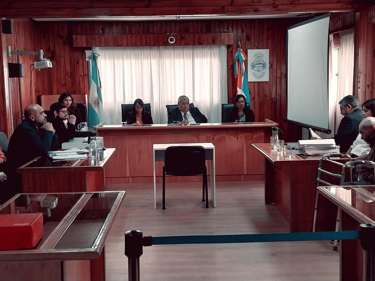 photo_5150249315501976582_y