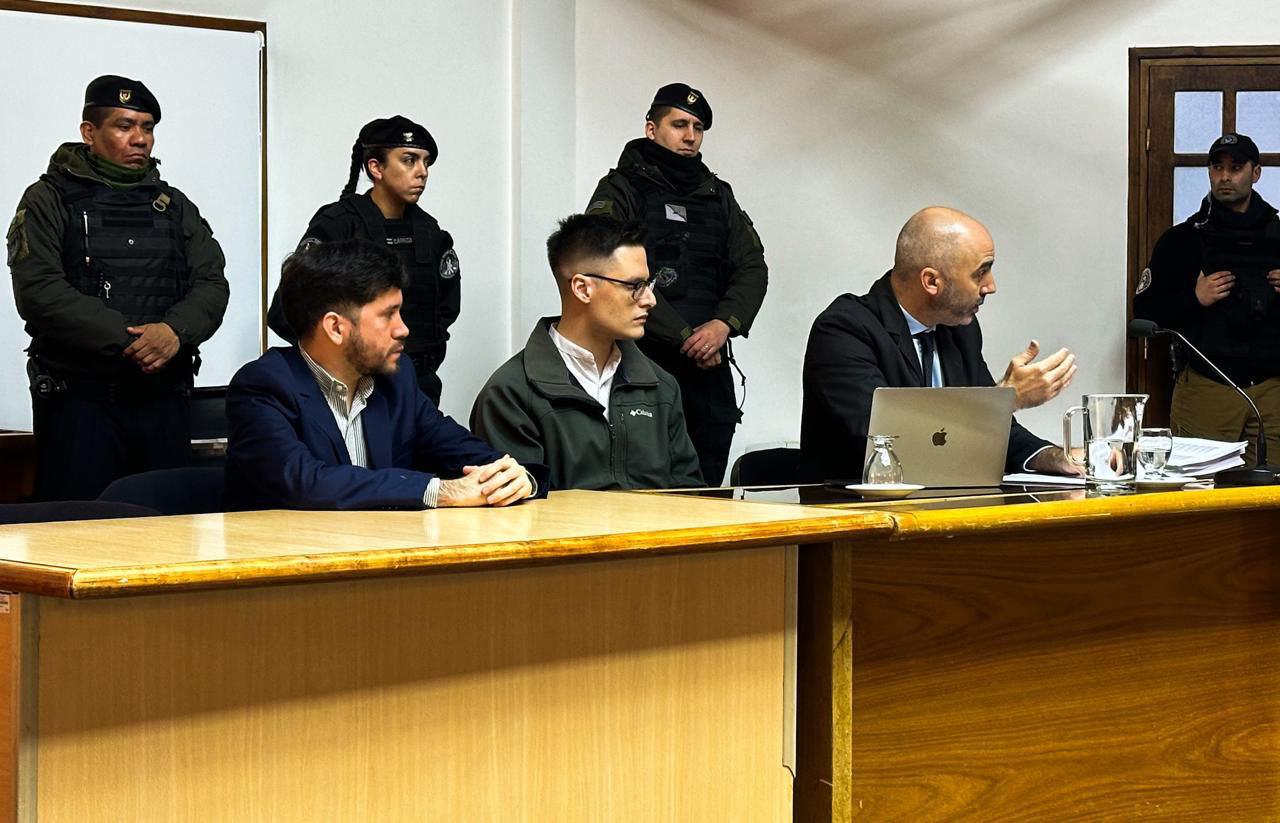 photo_5017490471928311152_y