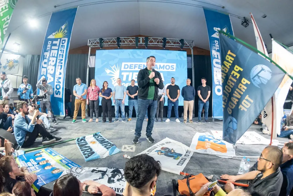 defendamos tierra dle fuego