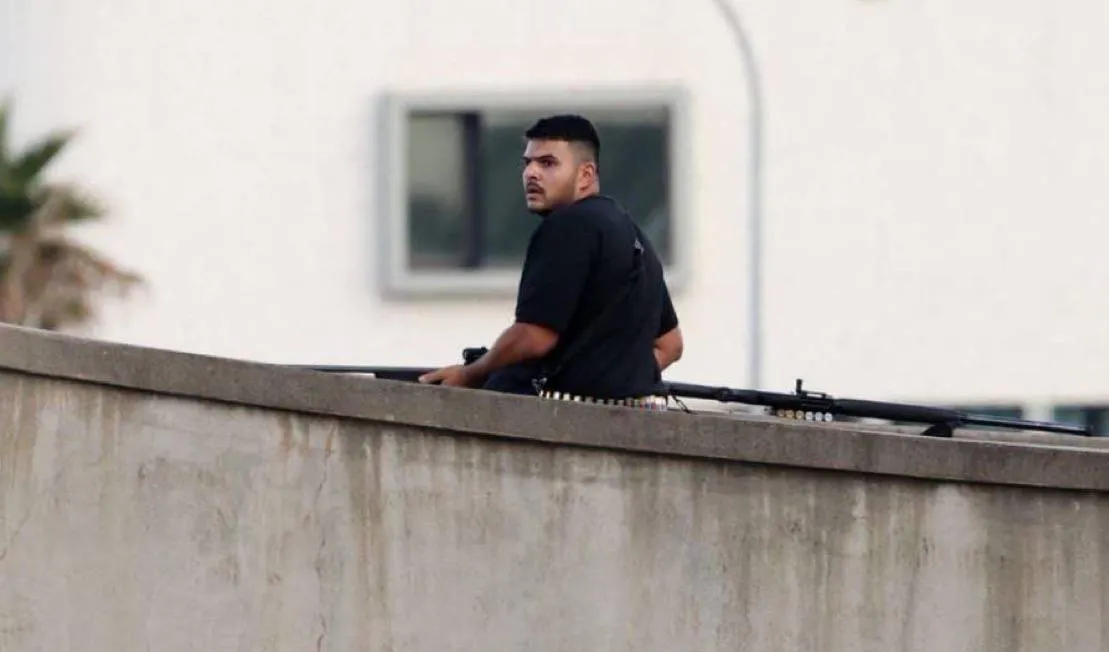 photo_5040013894612618021_y