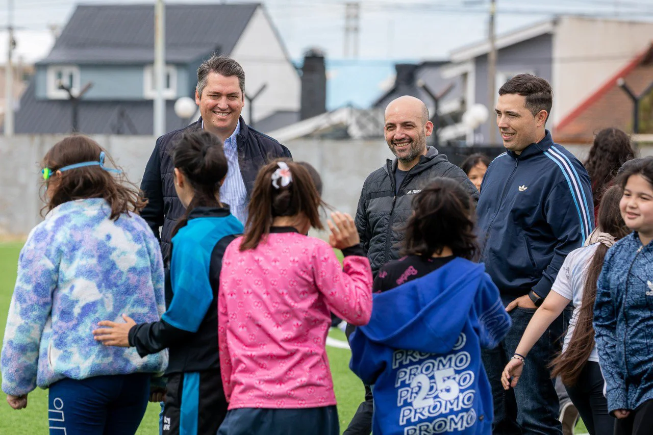 photo_4904859082058042236_y