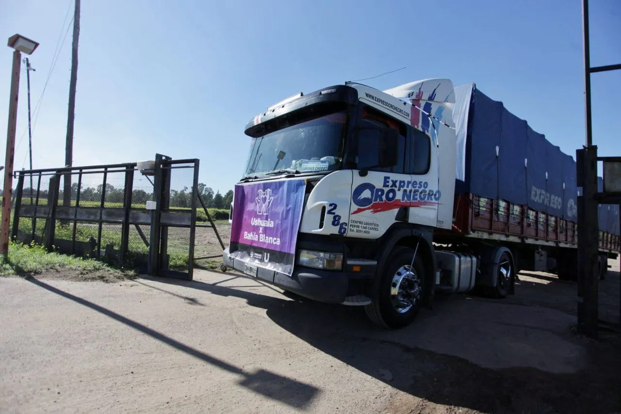 photo_5127542935804554952_y