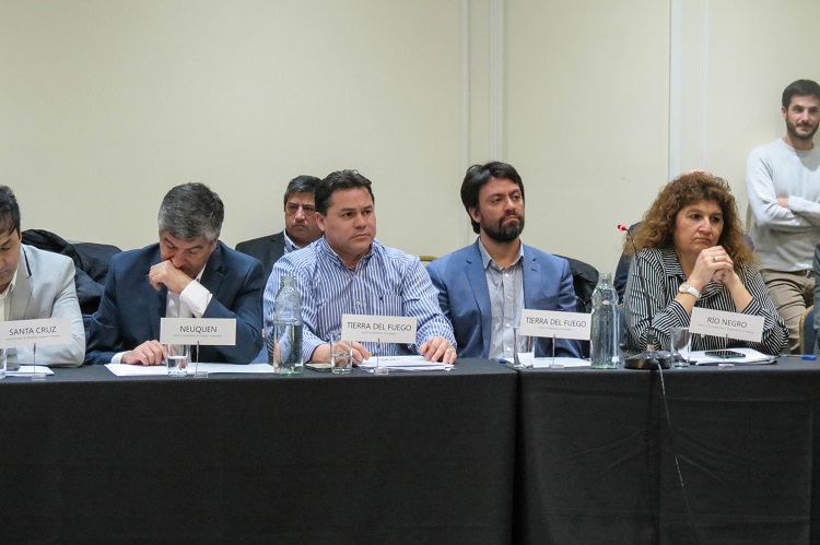 e5926e_41ba8ec125bc49488d99b99440254c3a_mv2_d_4000_2664_s_4_2