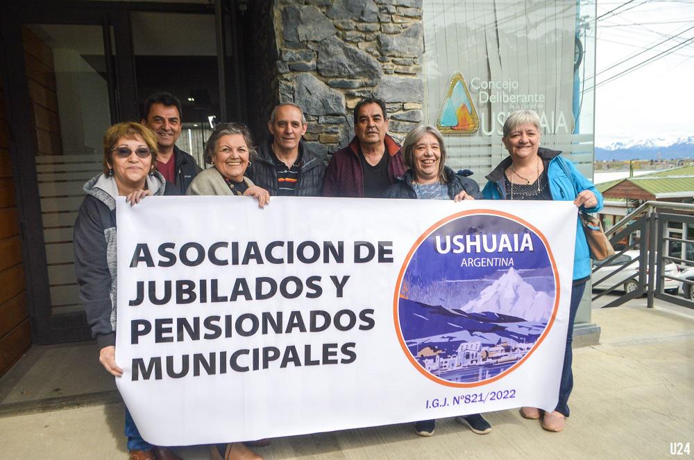 JUBILADOS MUNICIPALES USHUAIA