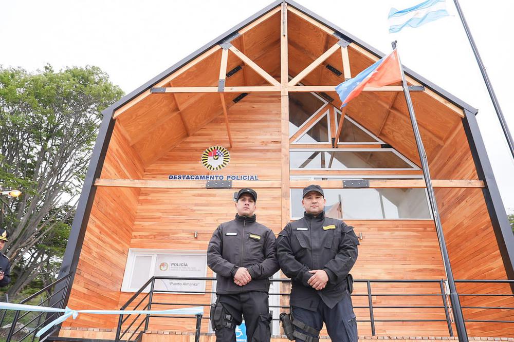 policia almanza