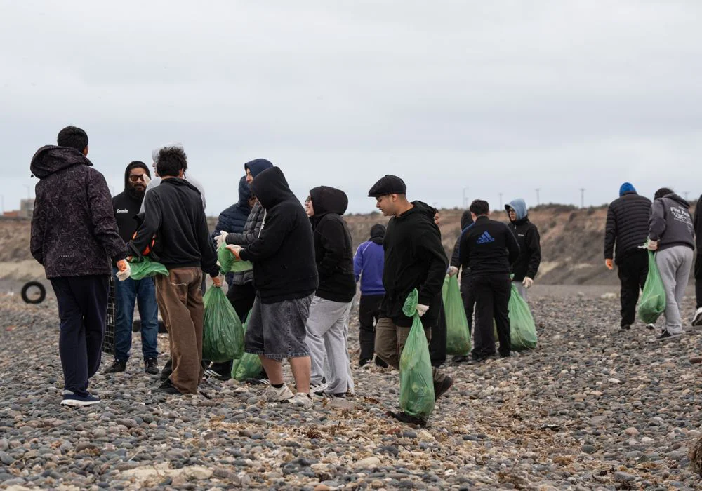 Chubut basura playa galesa