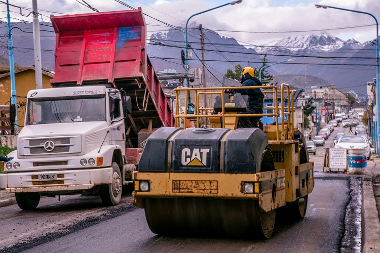 Cambian los recorridos de los colectivos por obras en las calles