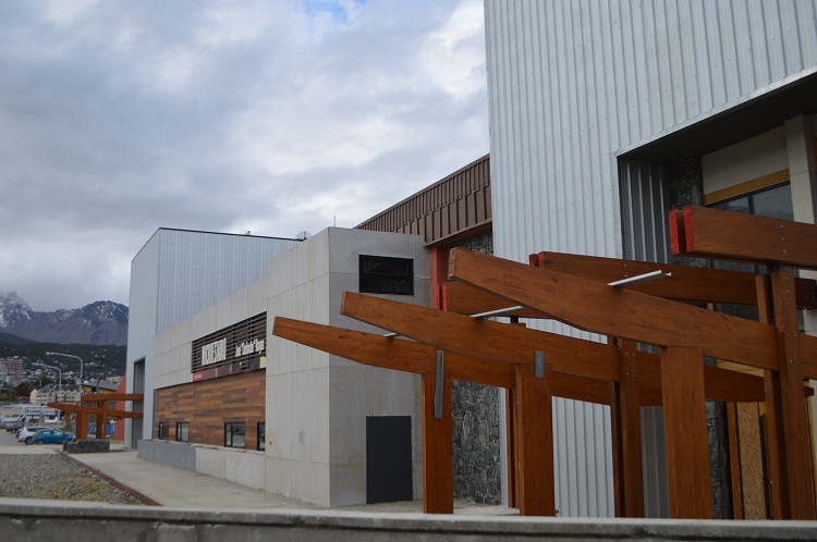 Polideportivo 750x500