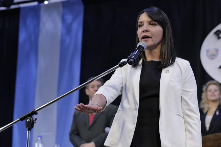 VictoriaVuotoLegisladora_04